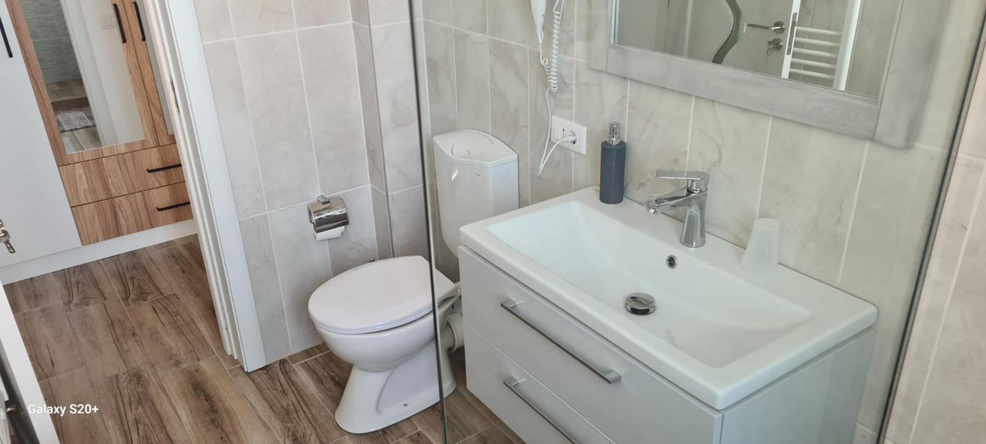 דירות Râmnicu Vâlcea Apartament Lucian מראה חיצוני תמונה