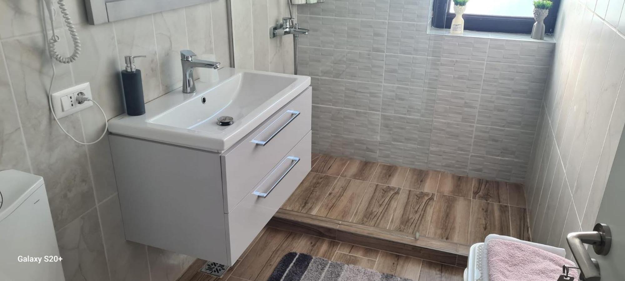 דירות Râmnicu Vâlcea Apartament Lucian מראה חיצוני תמונה
