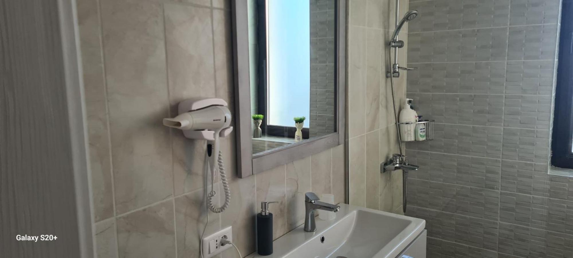 דירות Râmnicu Vâlcea Apartament Lucian מראה חיצוני תמונה
